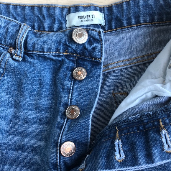 Forever 21 jean shorts - Picture 2 of 3